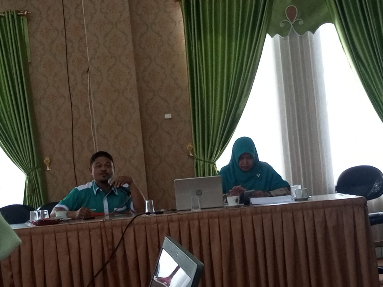 RAPAT TINJAUAN MUTU DARI LEMBAGA PENJAMIN MUTU KEPADA SELURUH KAPRODI ...